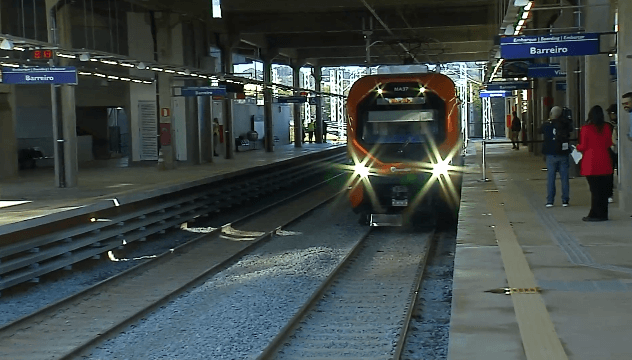 Cobrança de passagem começa nesta quinta para usuários da linha 2 no Metrô