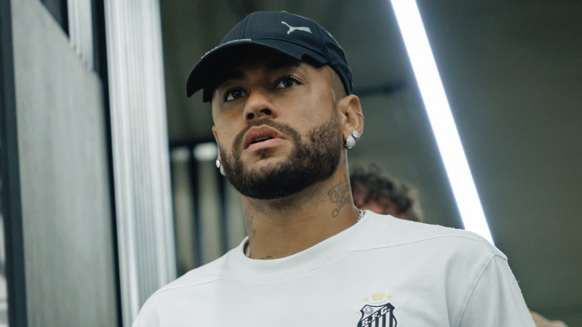Leitura labial mostra Neymar provocando torcida do Atlético-MG; assista