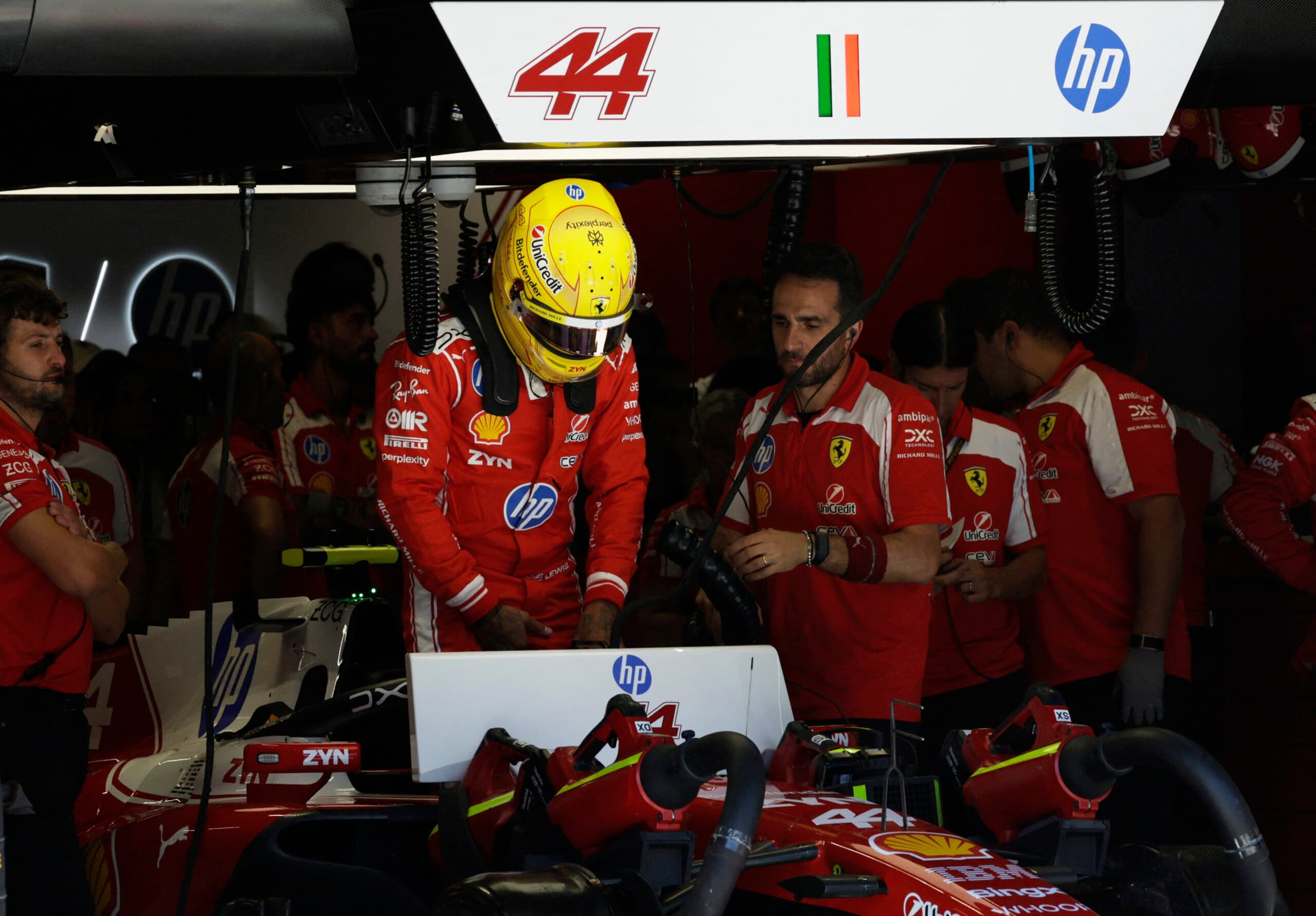 Hamilton abandona uma corrida pela 1ª vez em 2026; veja retrospecto