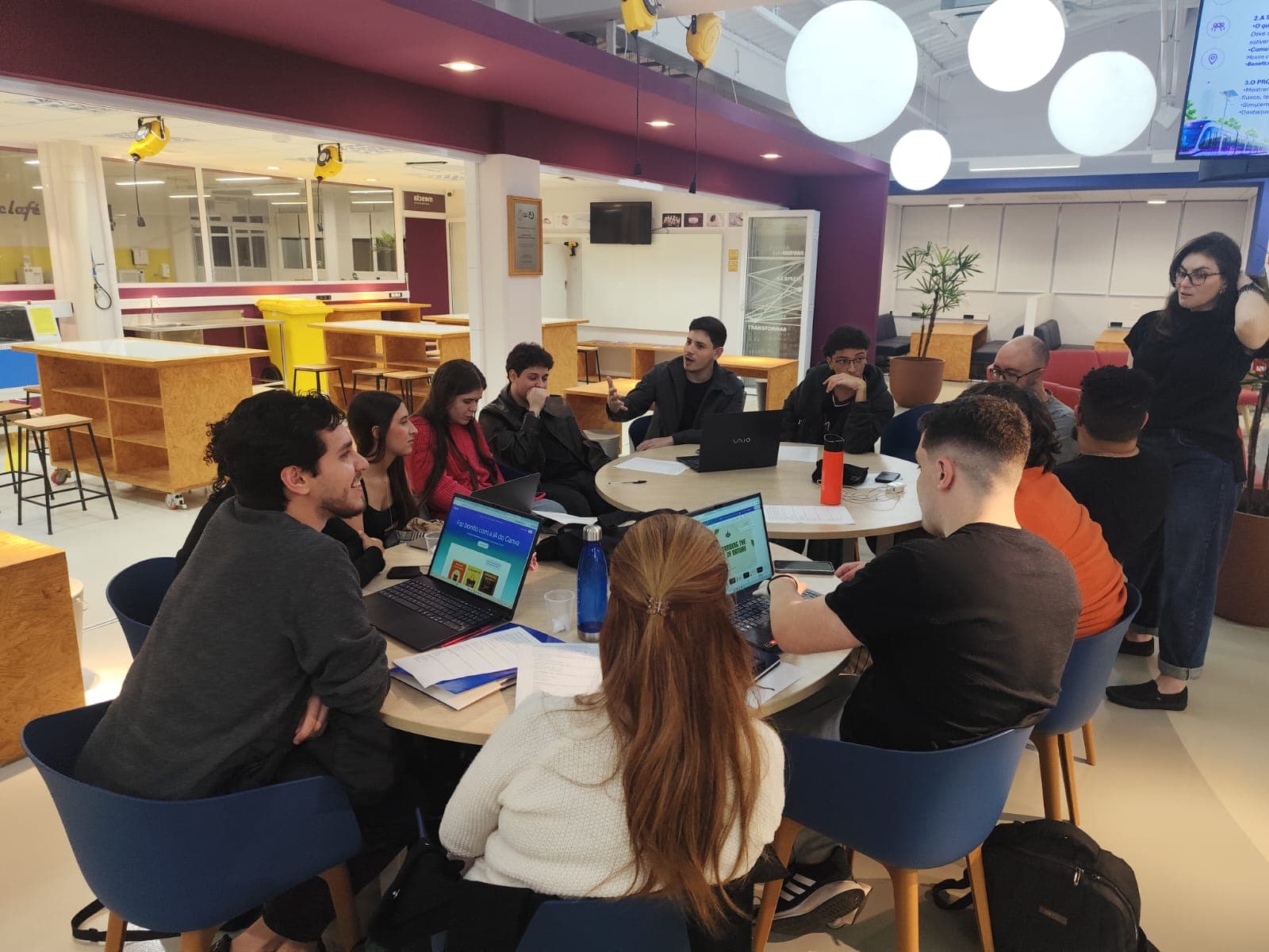Mescla: hub da PUC-Campinas conecta estudantes a inovação, IA e sociedade