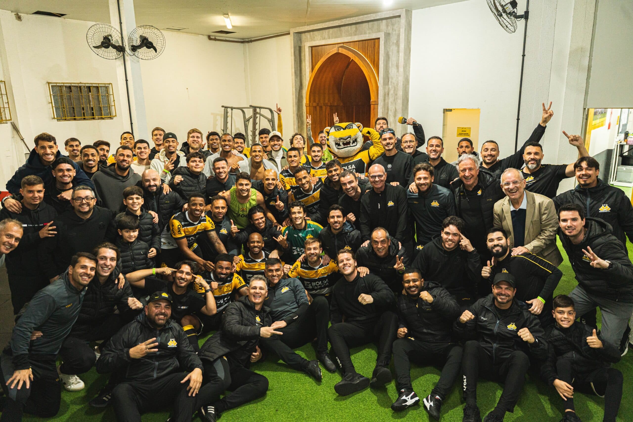 Novo líder e golaço de ex-Flamengo: o que rolou na sexta de Série B