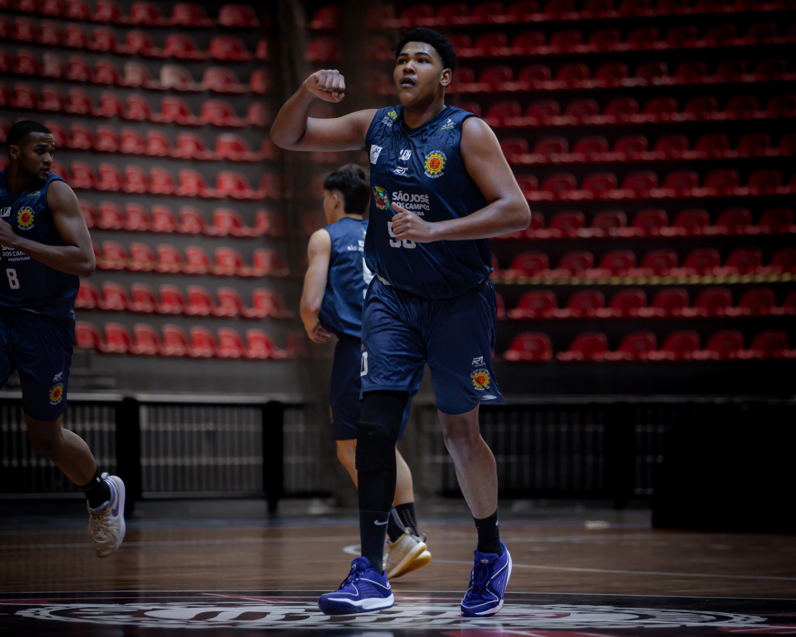 São José Basketball cresce novamente último quarto, e encaminha vaga