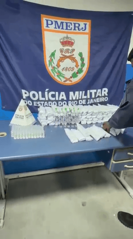 Duas passageiras são detidas com lança-perfume na Rodoviária do Rio