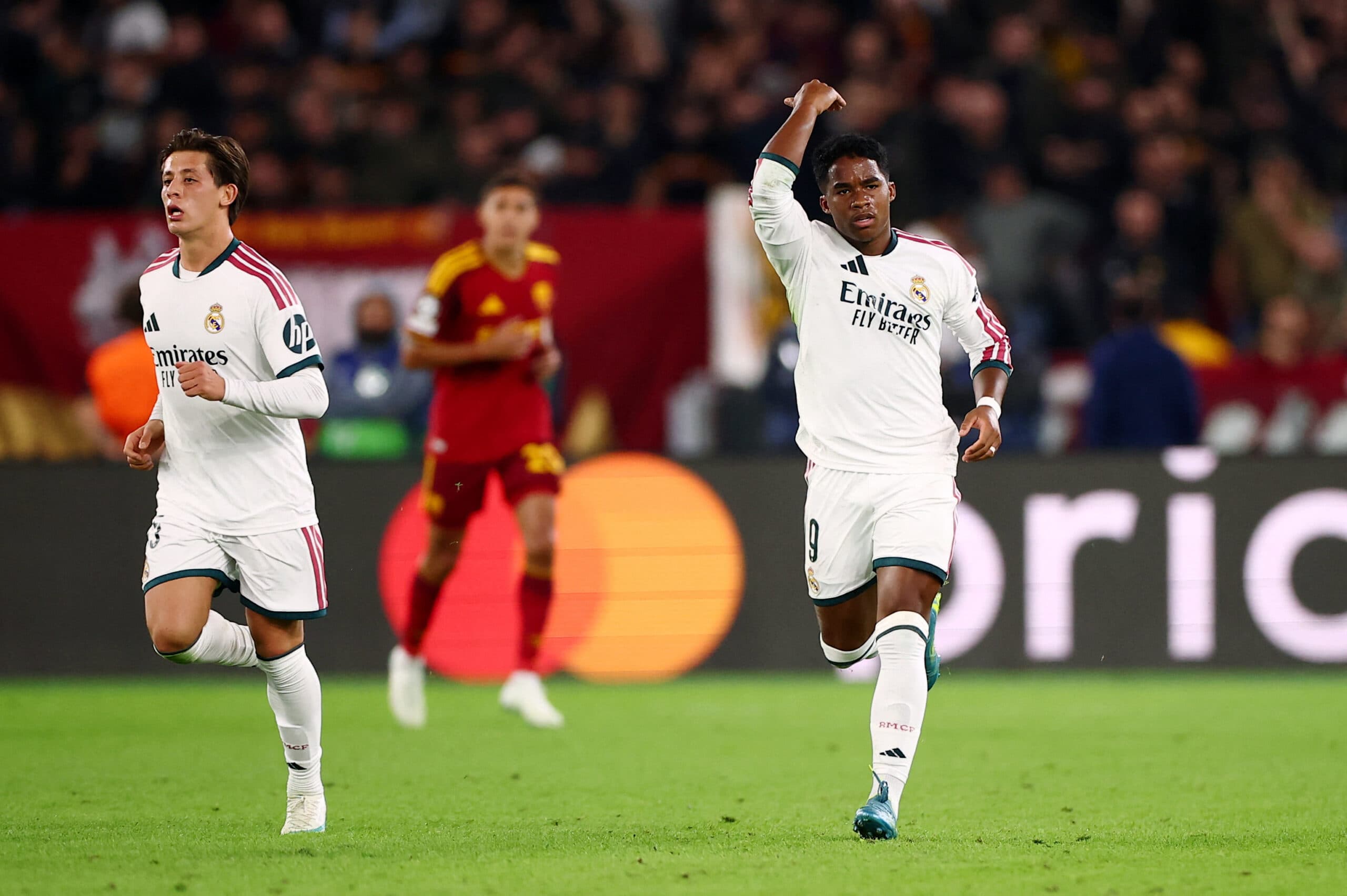 Endrick sai do banco, marca e comanda virada épica do Real Madrid