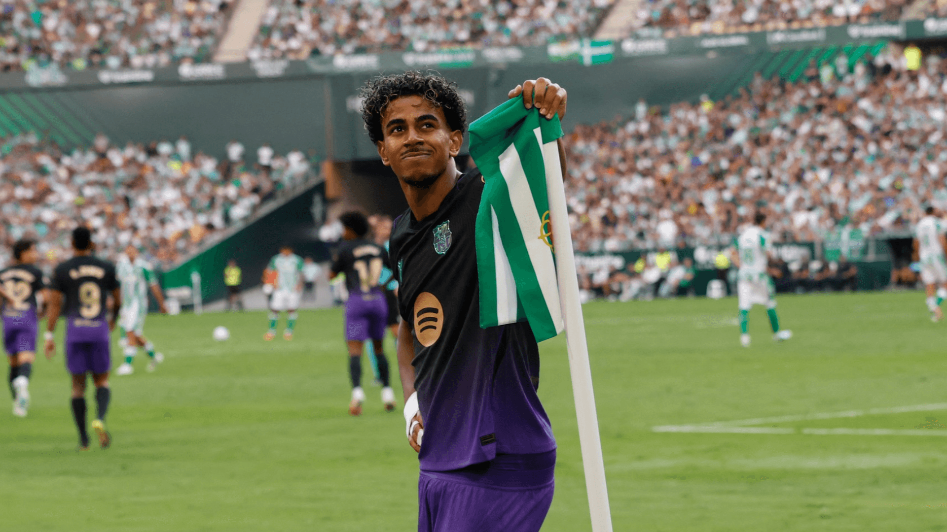 LaLiga: com gols de Lamine Yamal e Gabriel Jesus, Barcelona goleia o Betis