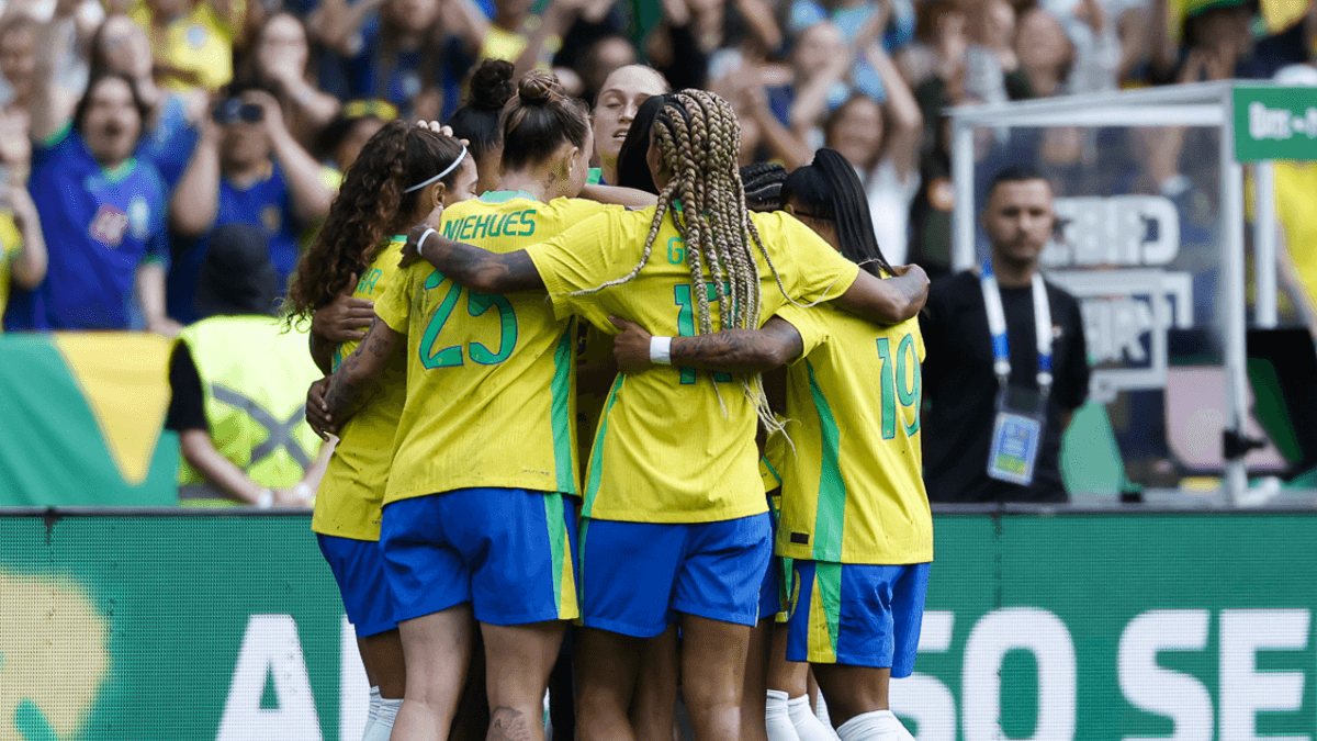 Com golaços, Brasil vence a Argentina em clássico no Rio Grande do Sul