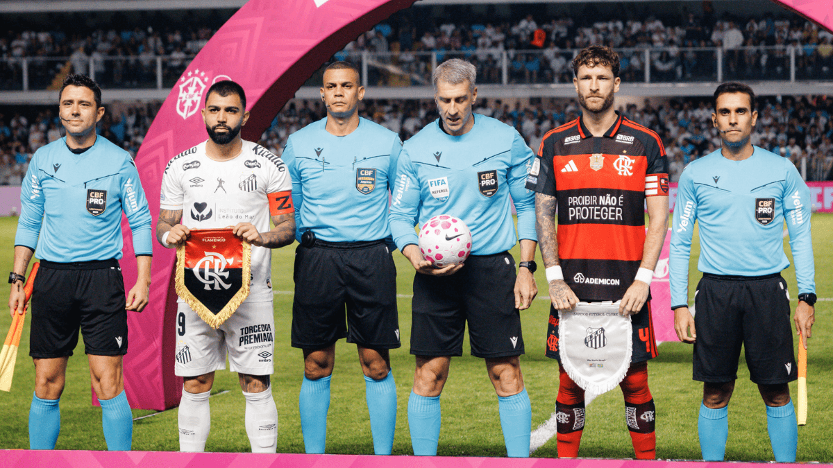 Flamengo detona arbitragem após empate contra o Santos e cita o Palmeiras