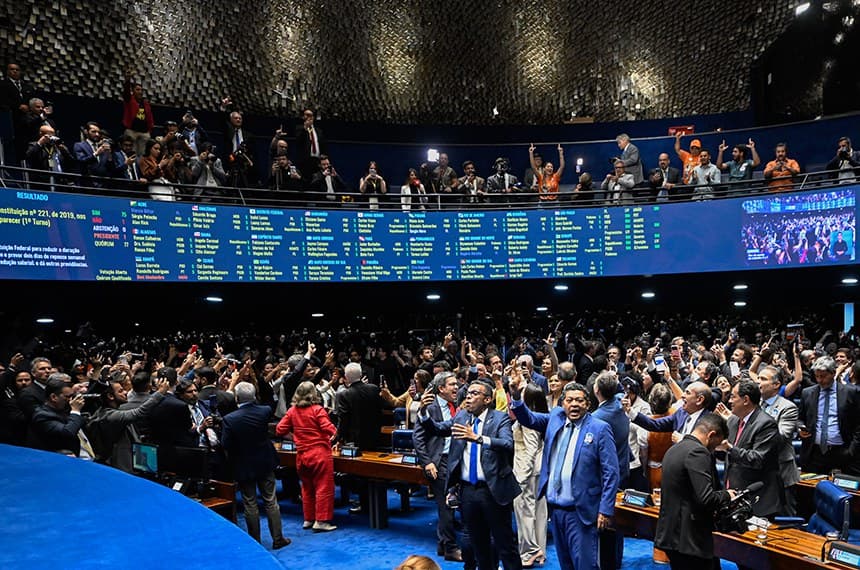 FAEP prevê custo de R$ 4,1 bi no Paraná e contesta fim da escala 6x1