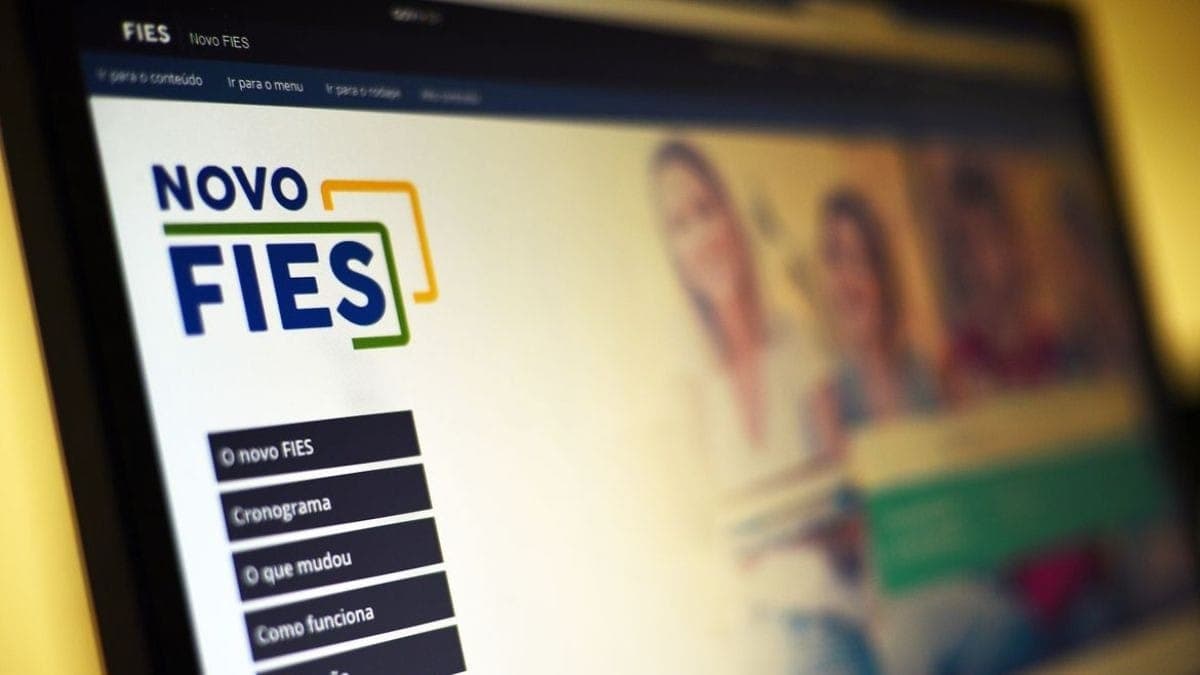 Pré-selecionados do Fies têm até terça-feira para concluir a inscrição