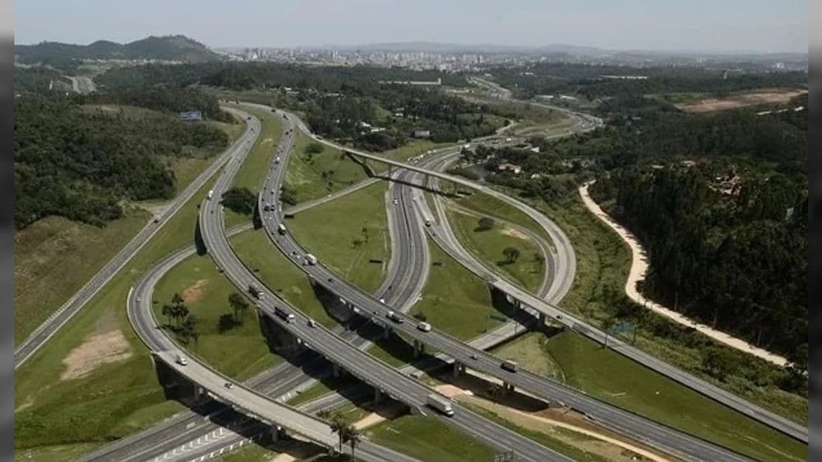 Carga de R$ 750 mil em remédios é parcialmente roubada na Anhanguera