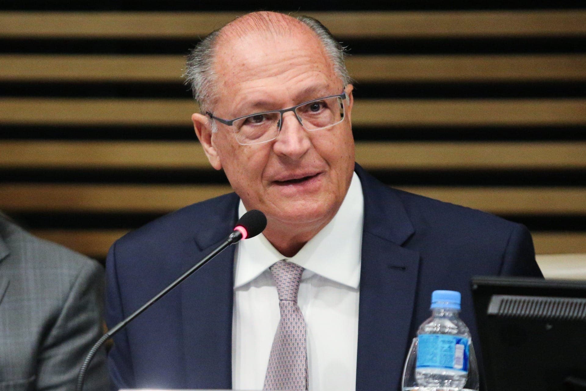 'Novo governo Lula pode criar programa como o Presiq para o aço', diz Alckmin