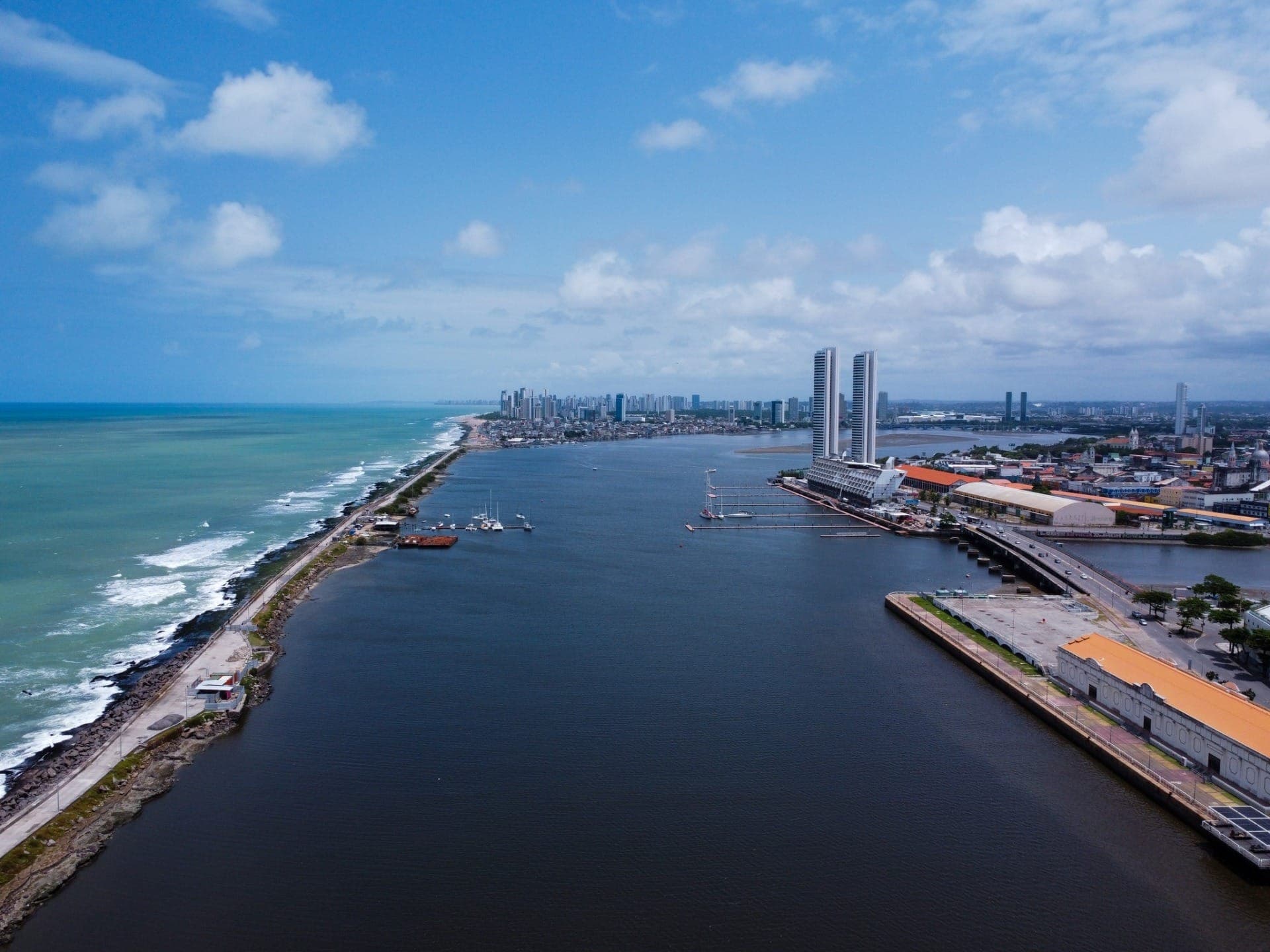 Tráfico no Paraíso: Facções dominam rotas internacionais do Nordeste