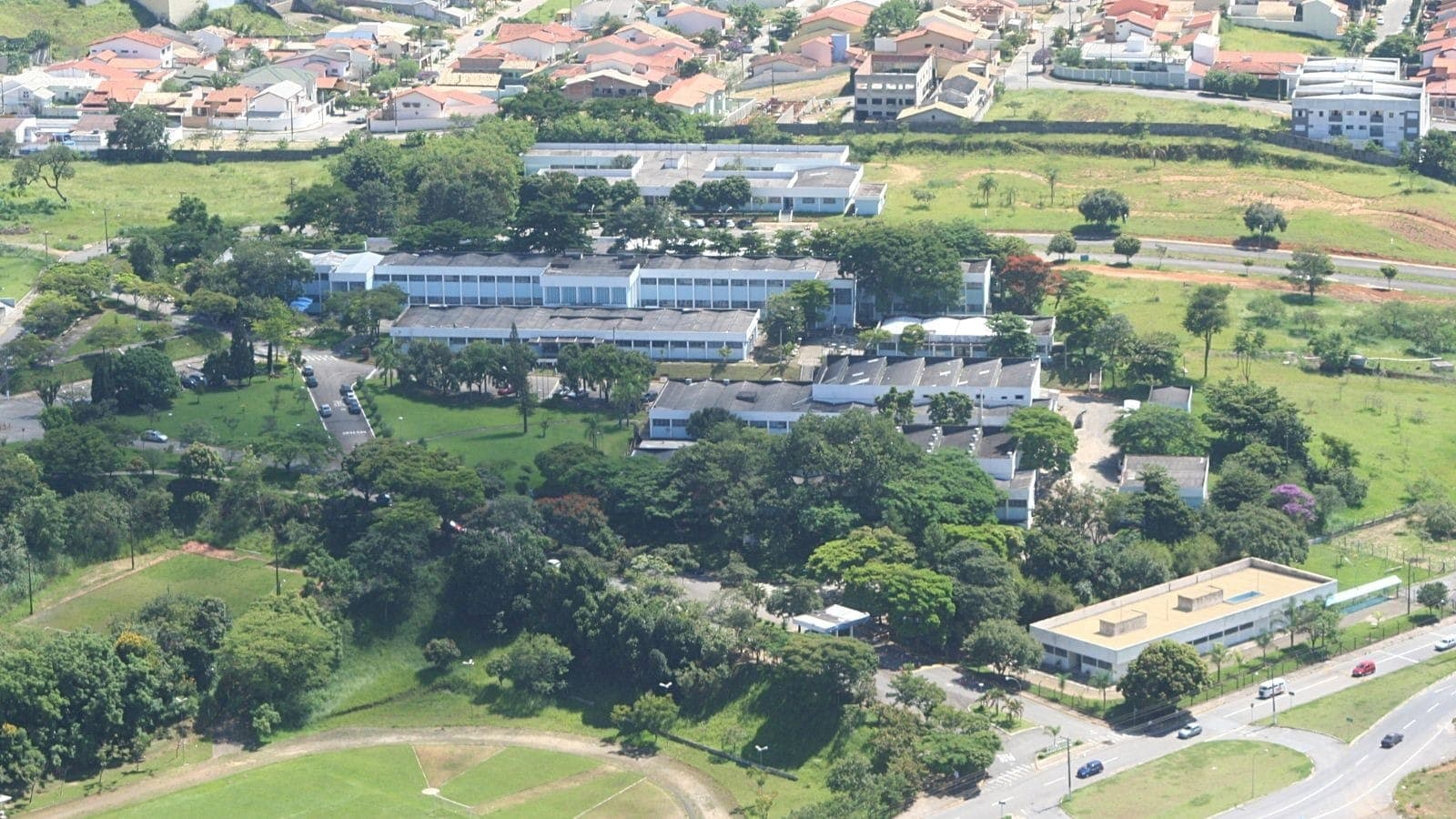 Prazo para pedir isenção da taxa do vestibular Unesp 2027 termina hoje