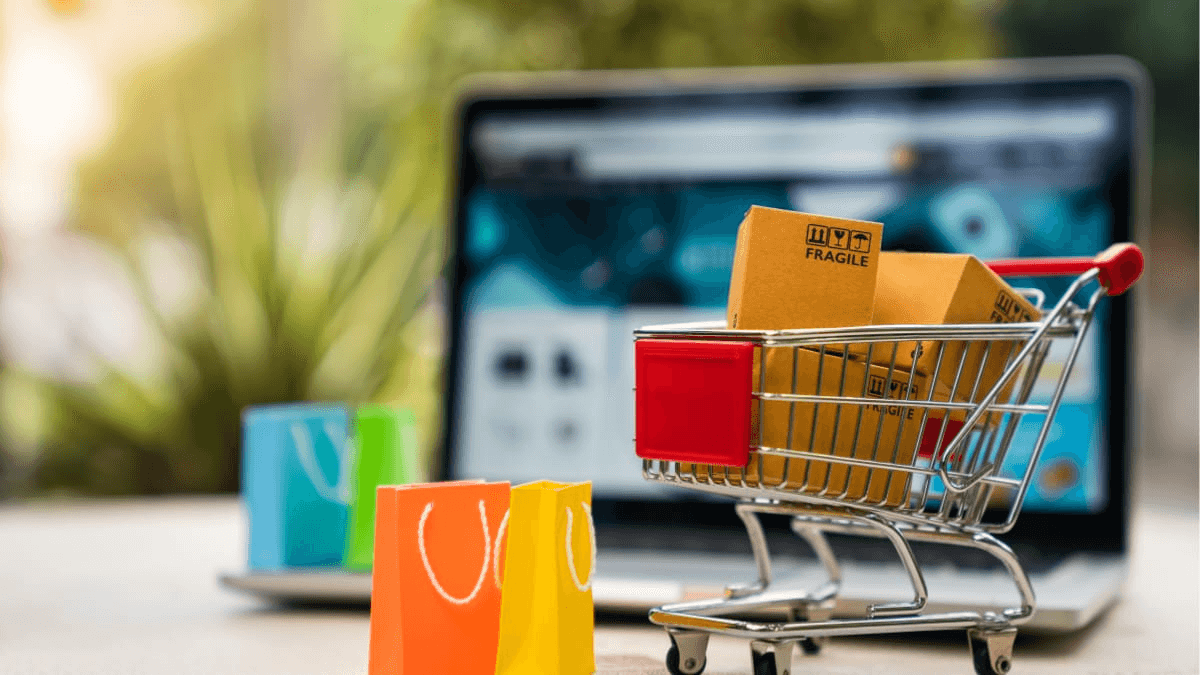 Limite de pagamento da 1ª parcela do 13º salário e Black Friday serão na mesma data este ano