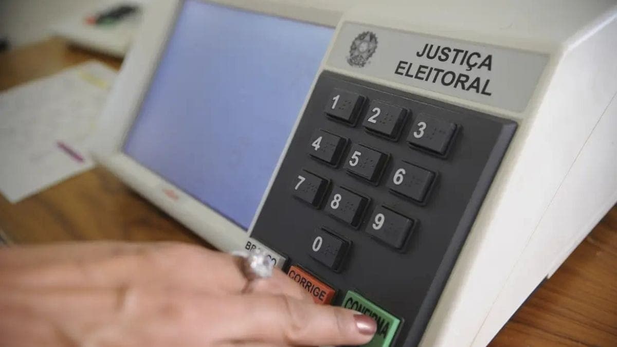 TRE-RR autoriza ex-governador afastado a disputar vaga no Senado em 2026