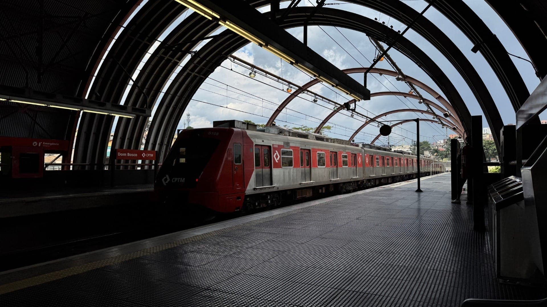 Rodízio suspenso, frota mínima e multa: o que se sabe sobre greve da CPTM