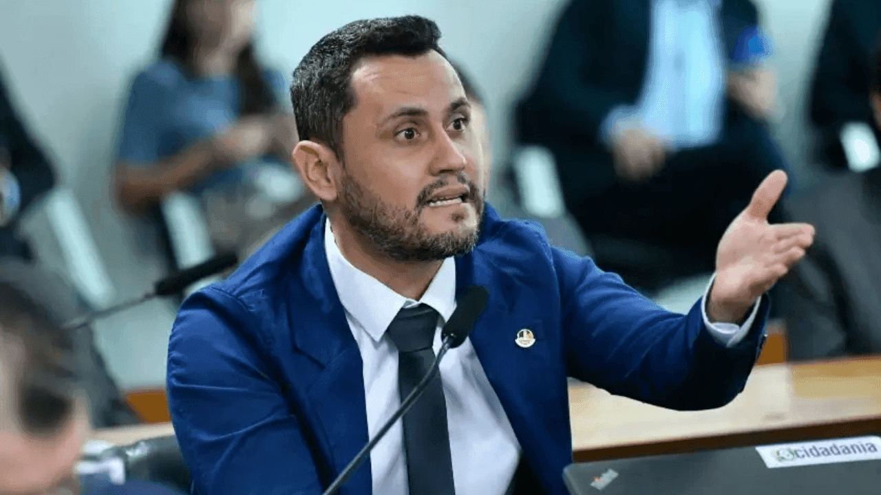 Cleitinho volta a pedir candidatura ao Governo de Minas Gerais