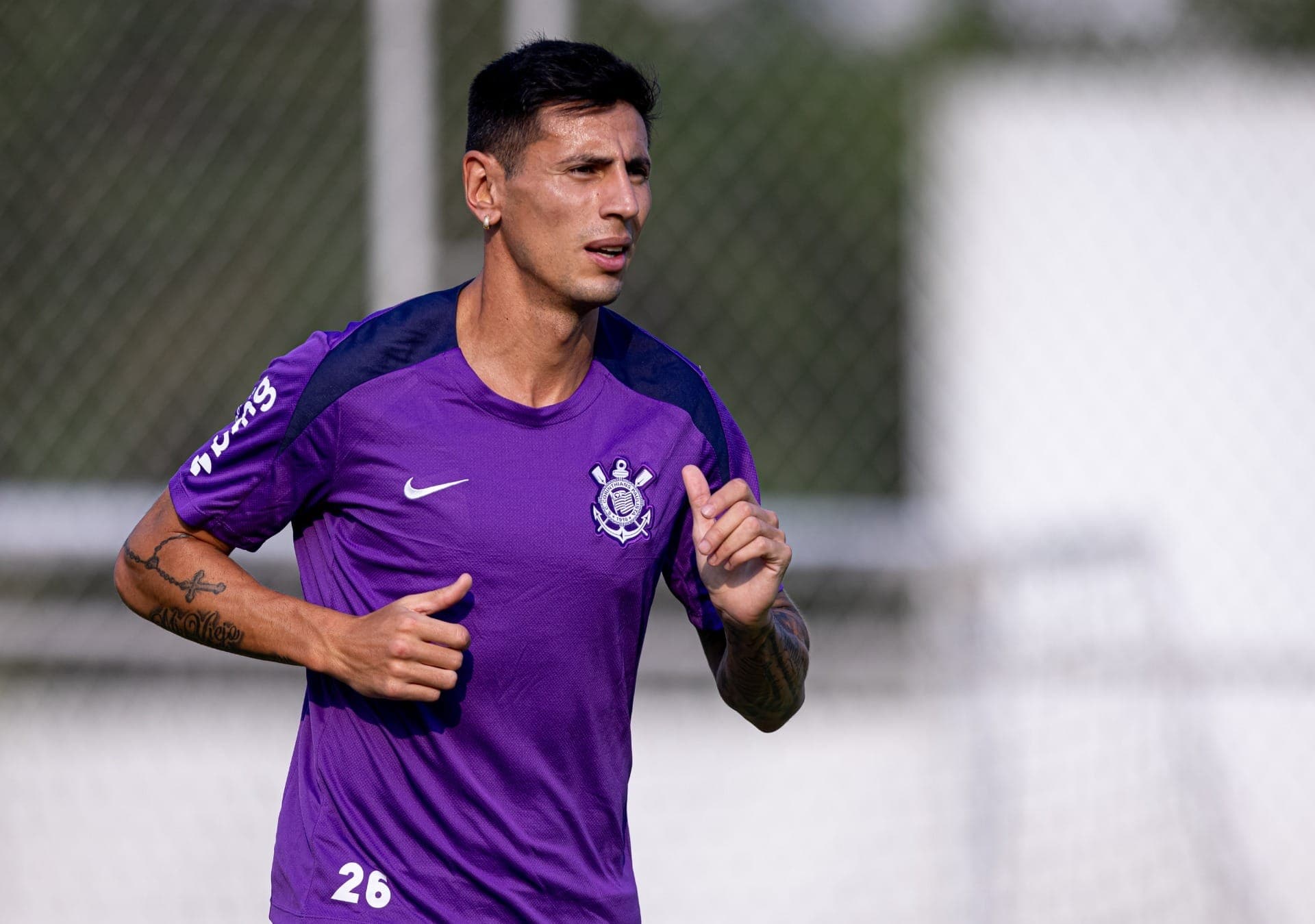 Ex-Corinthians é oferecido ao Internacional e clube avalia o nome