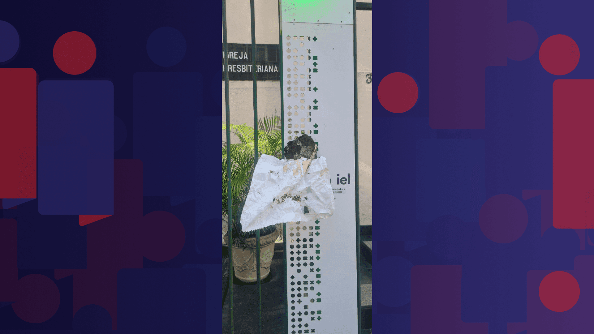 Homem espalha fezes em totem da Igreja Presbiteriana de Copacabana