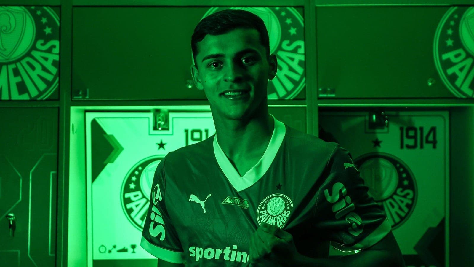 Palmeiras confirma contratação de Ramon Sosa e supera R$ 450 milhões em reforços