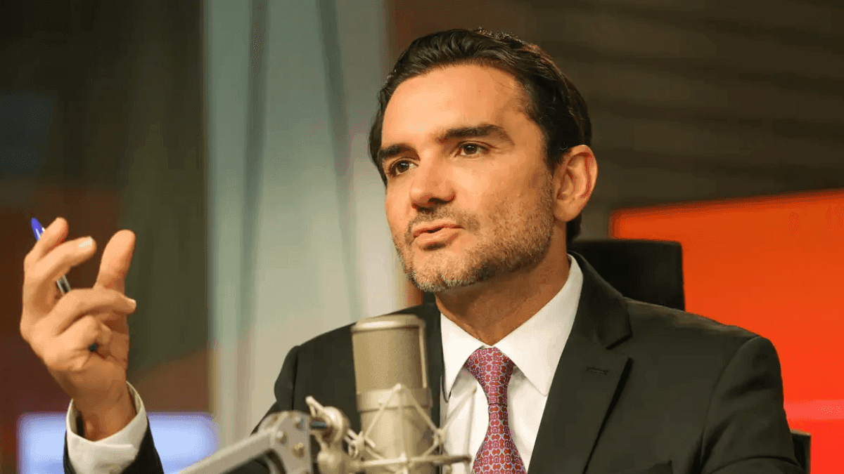 Celso Sabino se filia ao PDT e anuncia pré-candidatura ao Senado