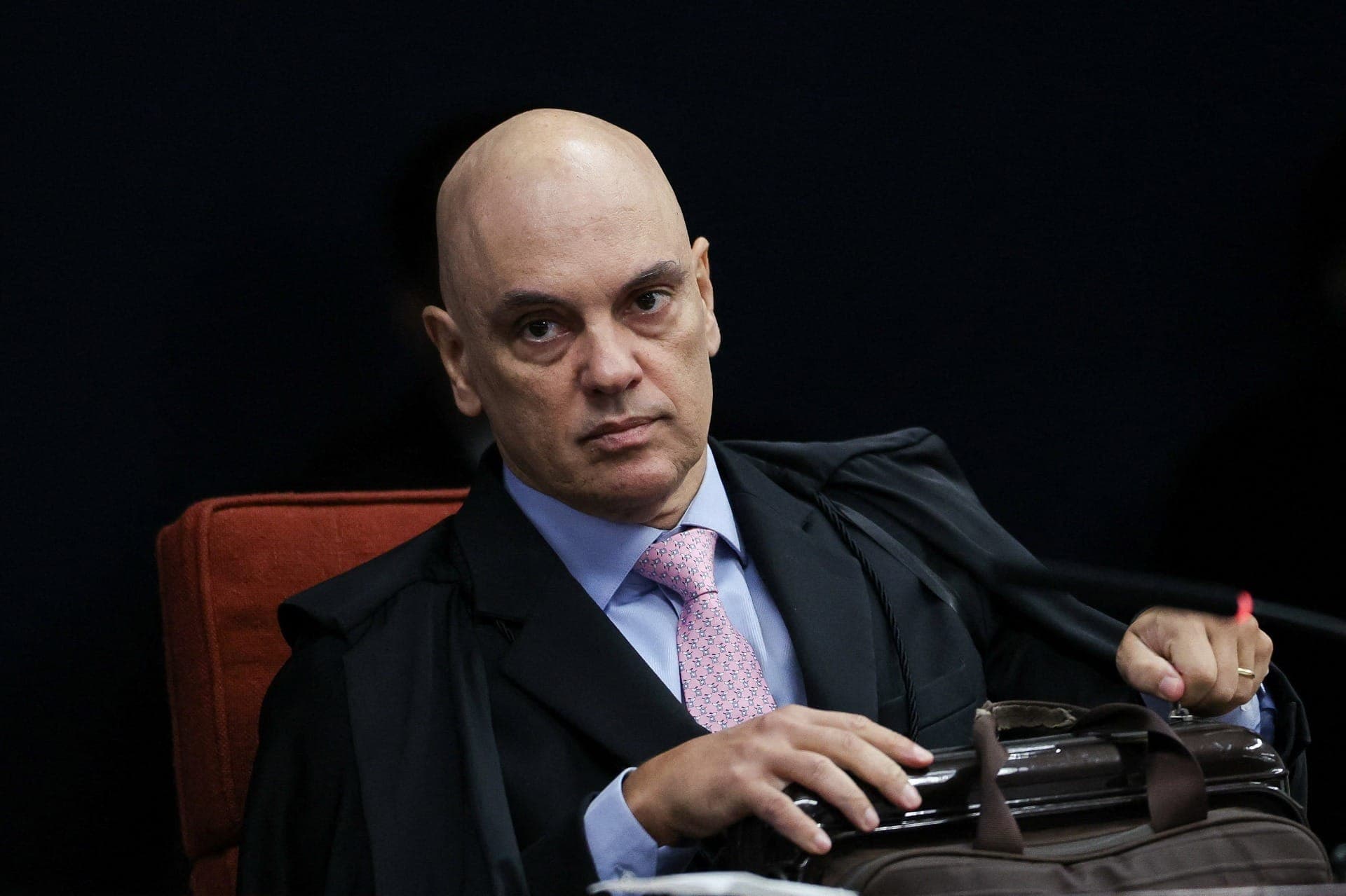 EUA voltam a discutir formas de aplicar sanções contra Moraes, diz jornal