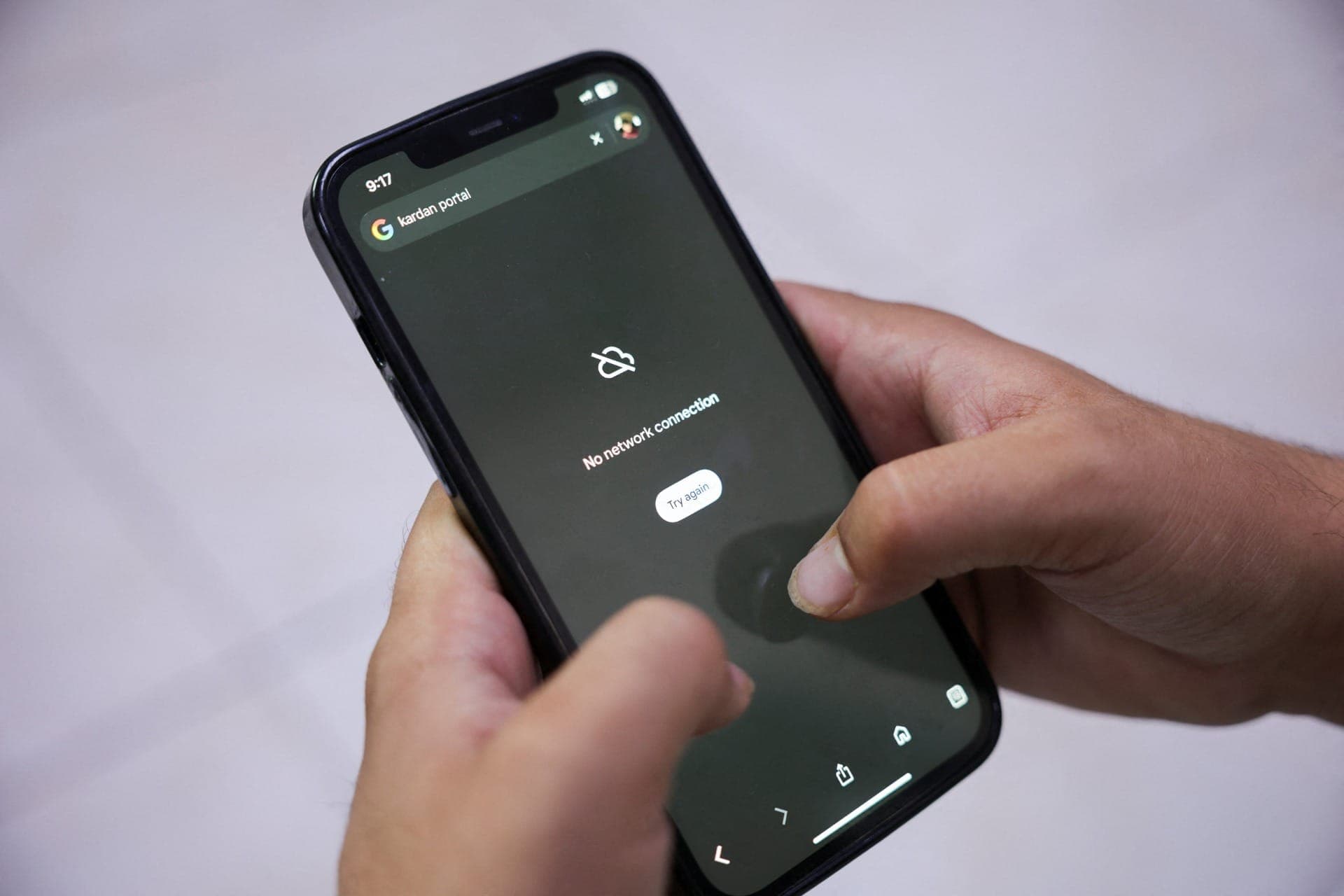 Talibã impõe apagão de telecomunicações ao Afeganistão