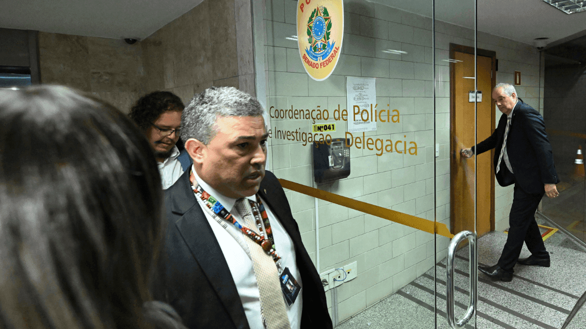 Presidente da Conafer, Carlos Lopes se entrega à PF após 9 meses foragido
