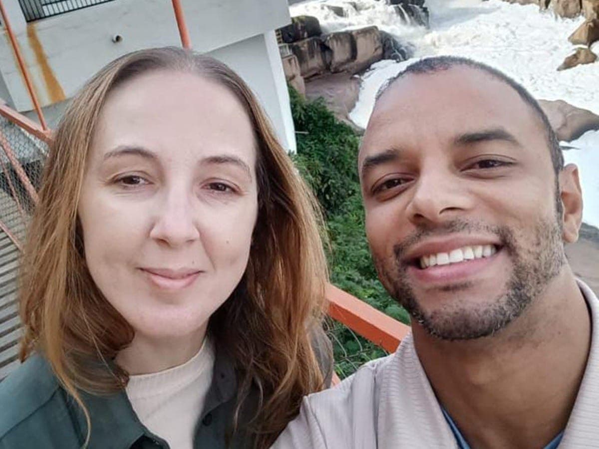 Casal que se conheceu graças à Band FM celebra 10 anos juntos: "Amor e companheirismo"
