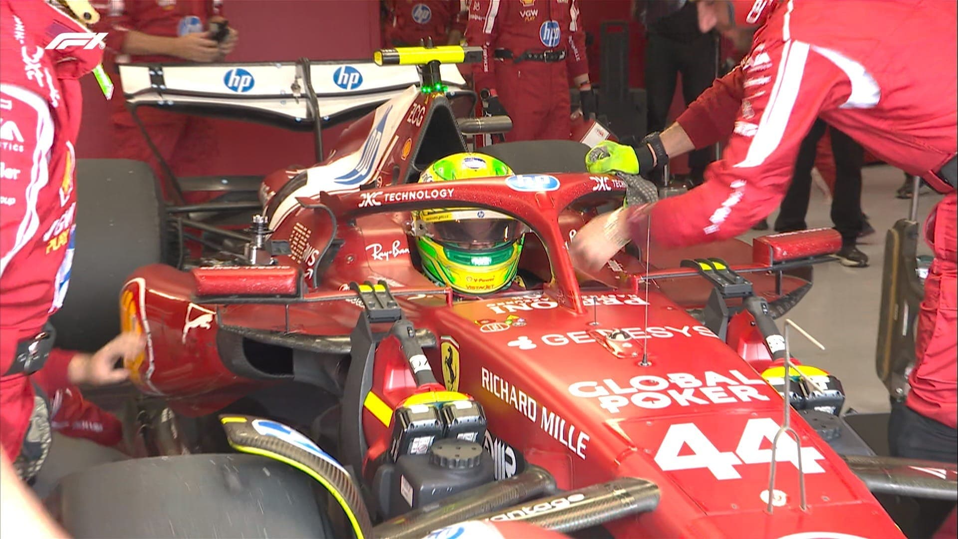 Hamilton abandona GP de São Paulo após toque com Colapinto no início da prova