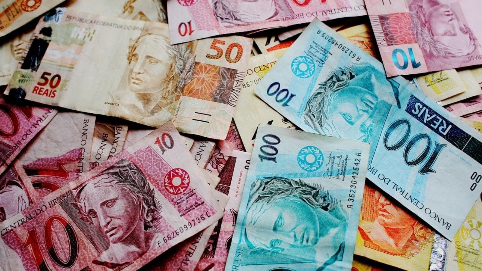 Receita paga maior lote de restituição do IR da história nesta sexta (29)
