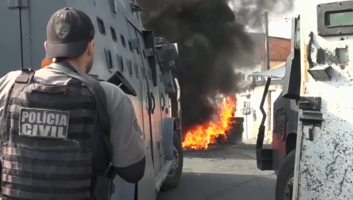 Polícia desmantela centro de treinamento do Comando Vermelho