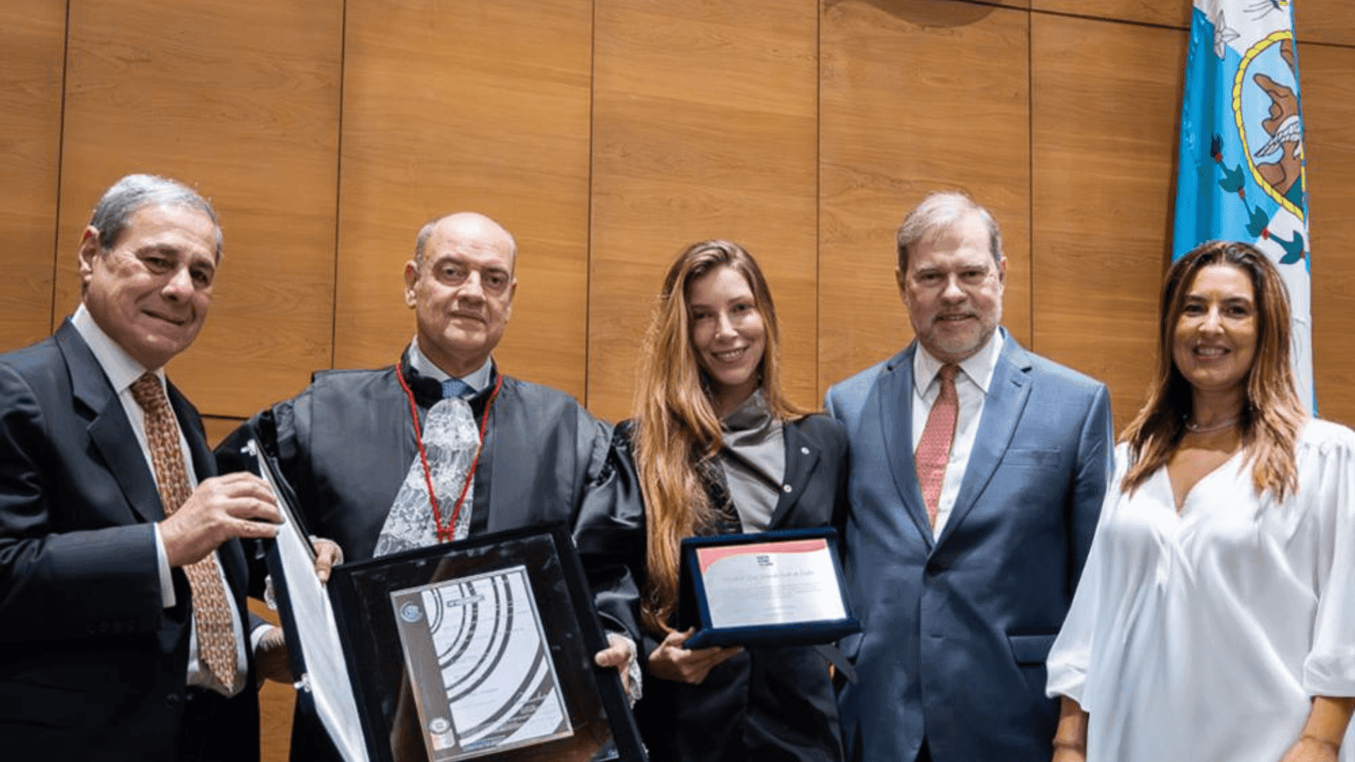 TJRJ recebe Selo de Ouro por ações contra a violência de gênero