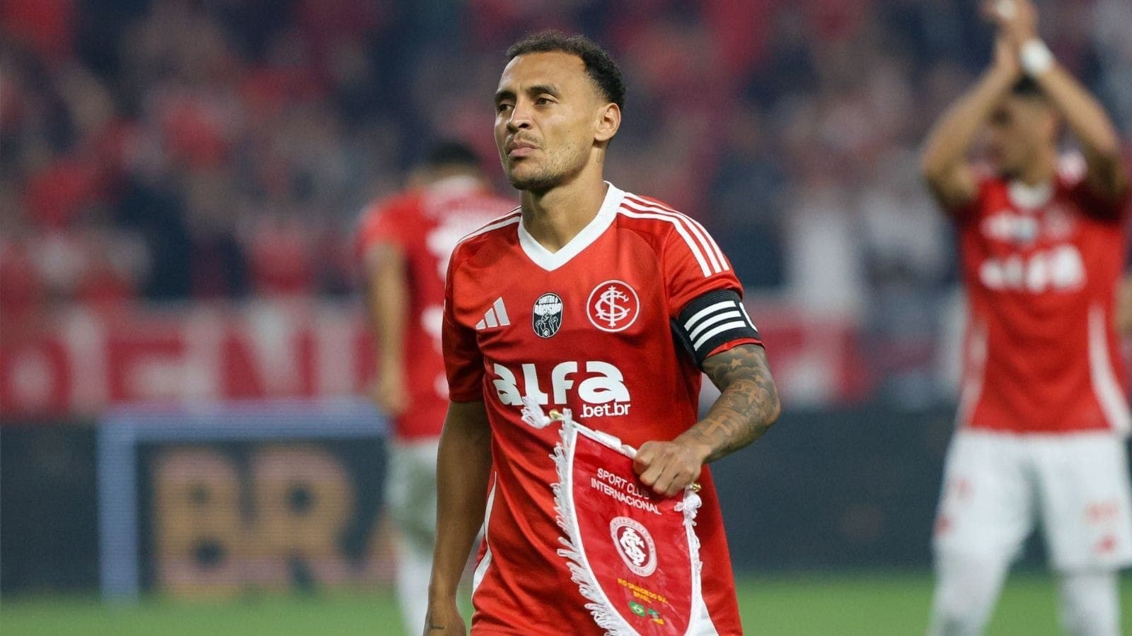 Fluminense tem interesse em contratar Alan Patrick, do Internacional