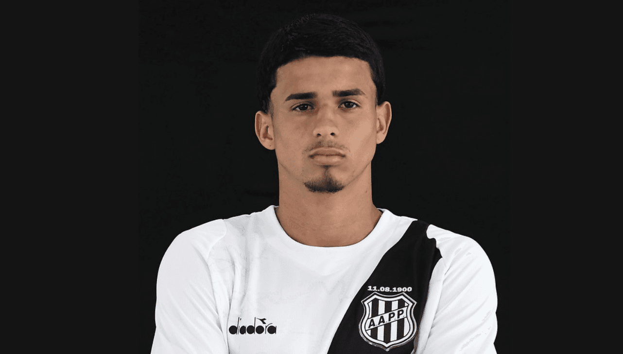 Cobiçado por Santos e Corinthians, Nikolas renova contrato com Ponte Preta