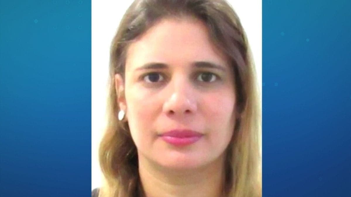 Professora de direito é morta a facadas por aluno dentro de sala de aula