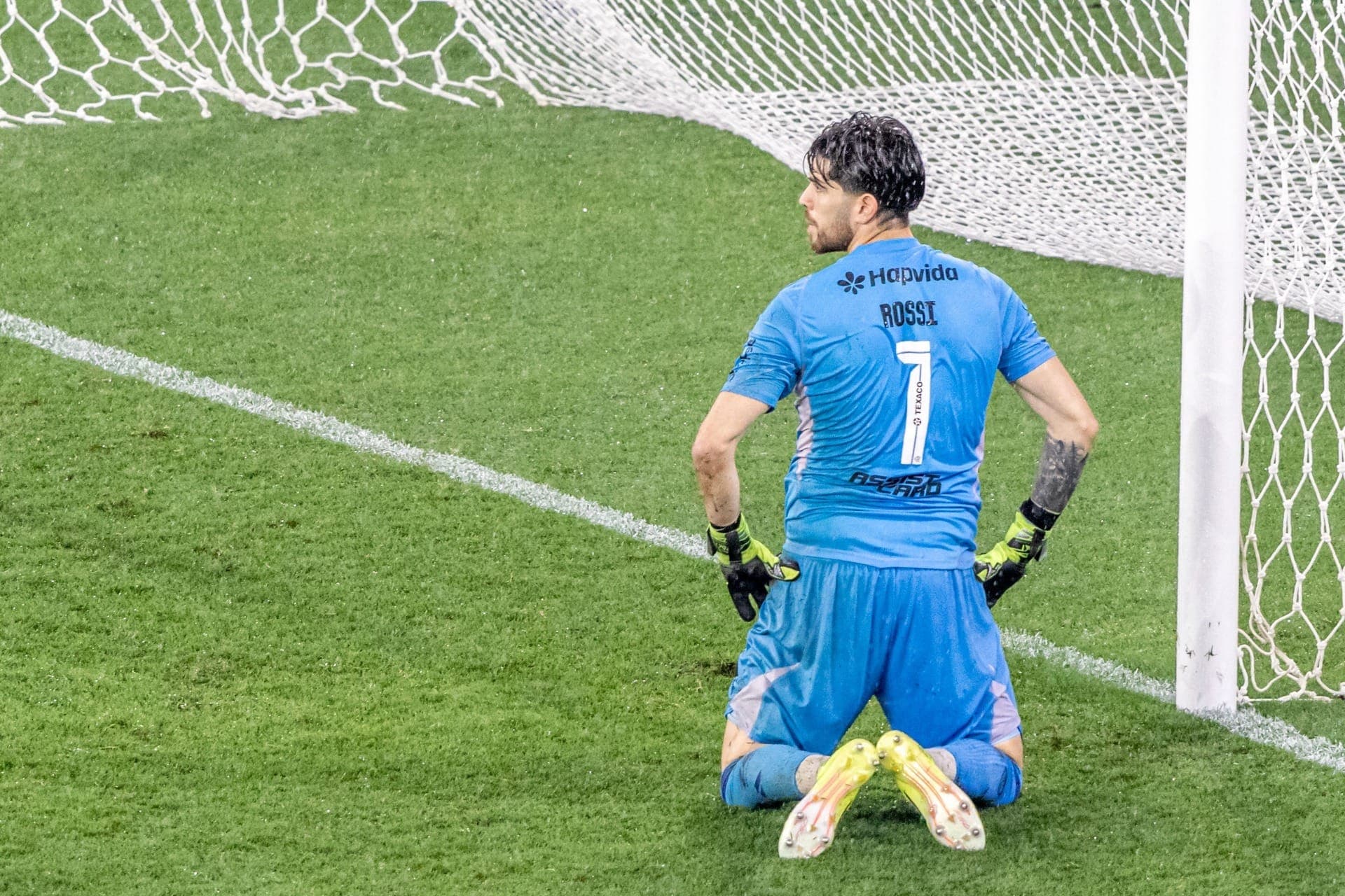 Flamengo vê defesa piorar e toma gol em mais de 80% dos jogos em 2026