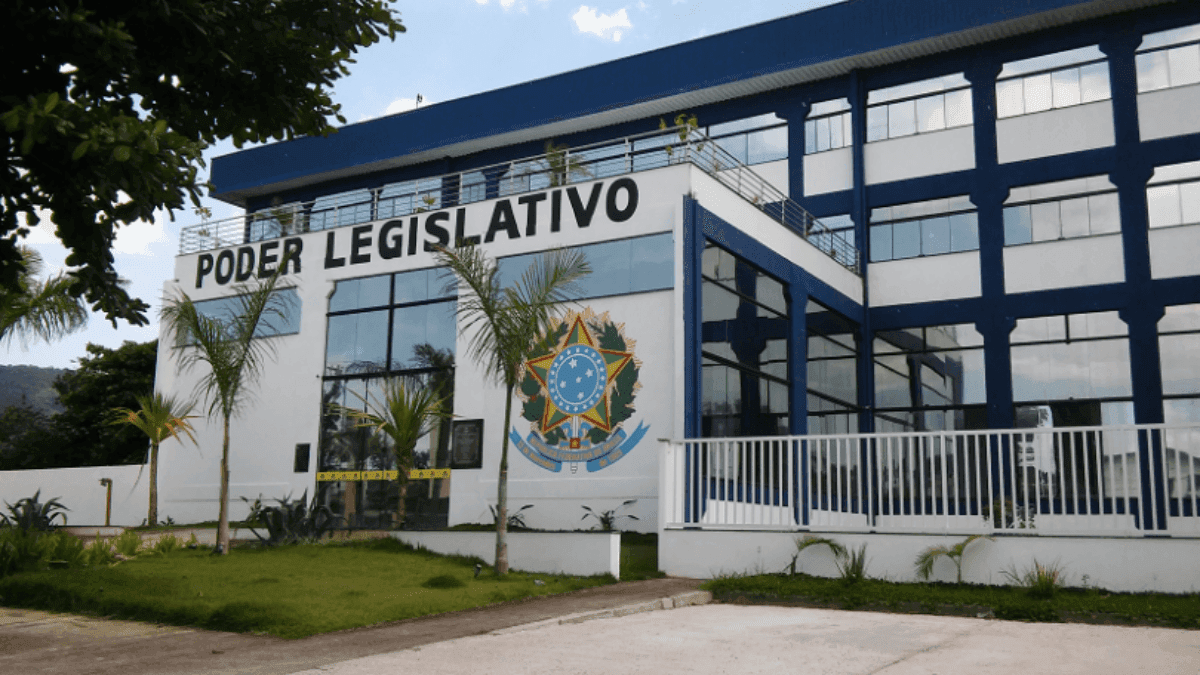 Prefeitura de Ubatuba propõe reajuste da TPA para R$ 25 em carros