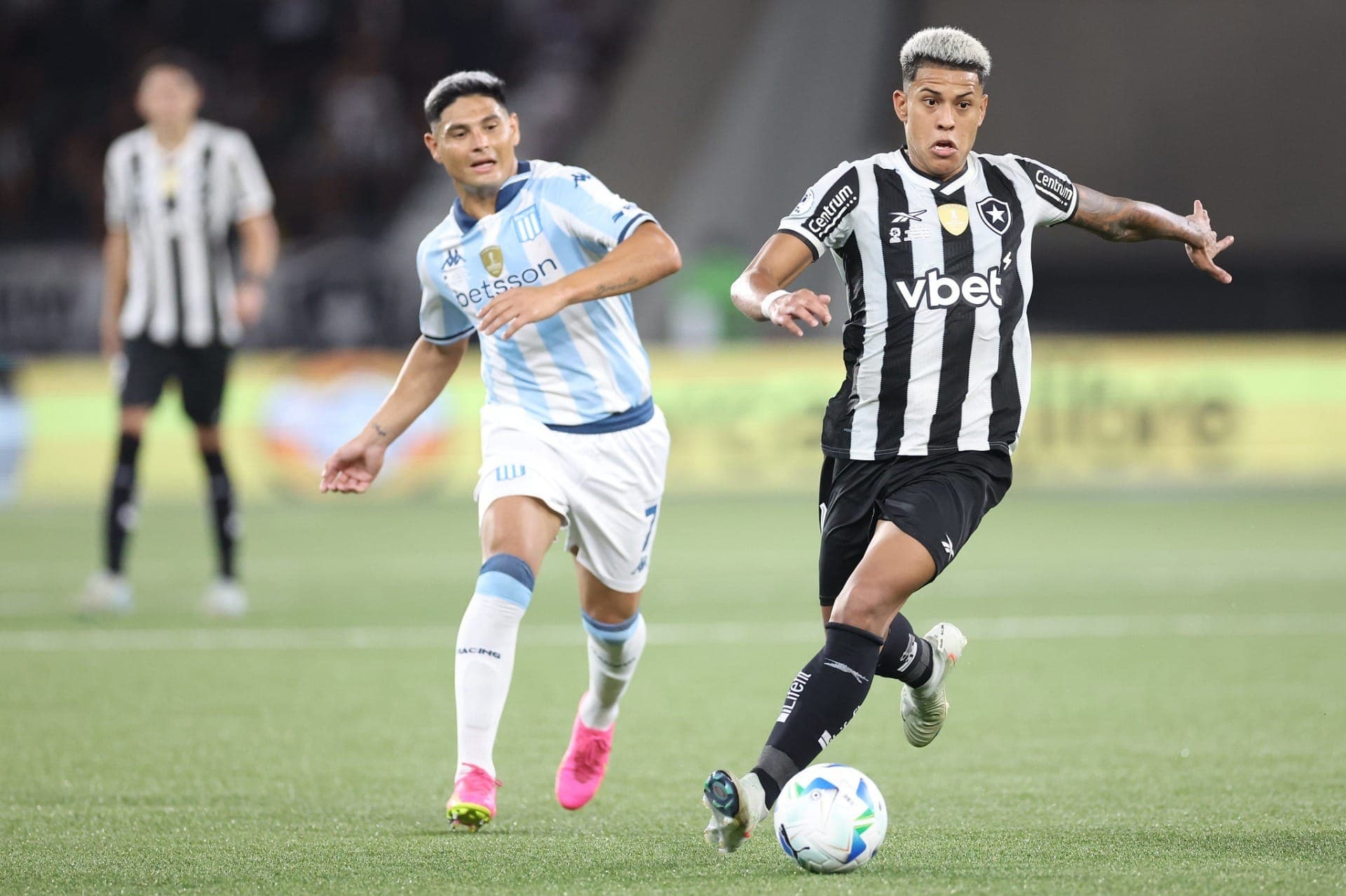 Sul-Americana tem reedição da Recopa com Racing x Botafogo; onde assistir