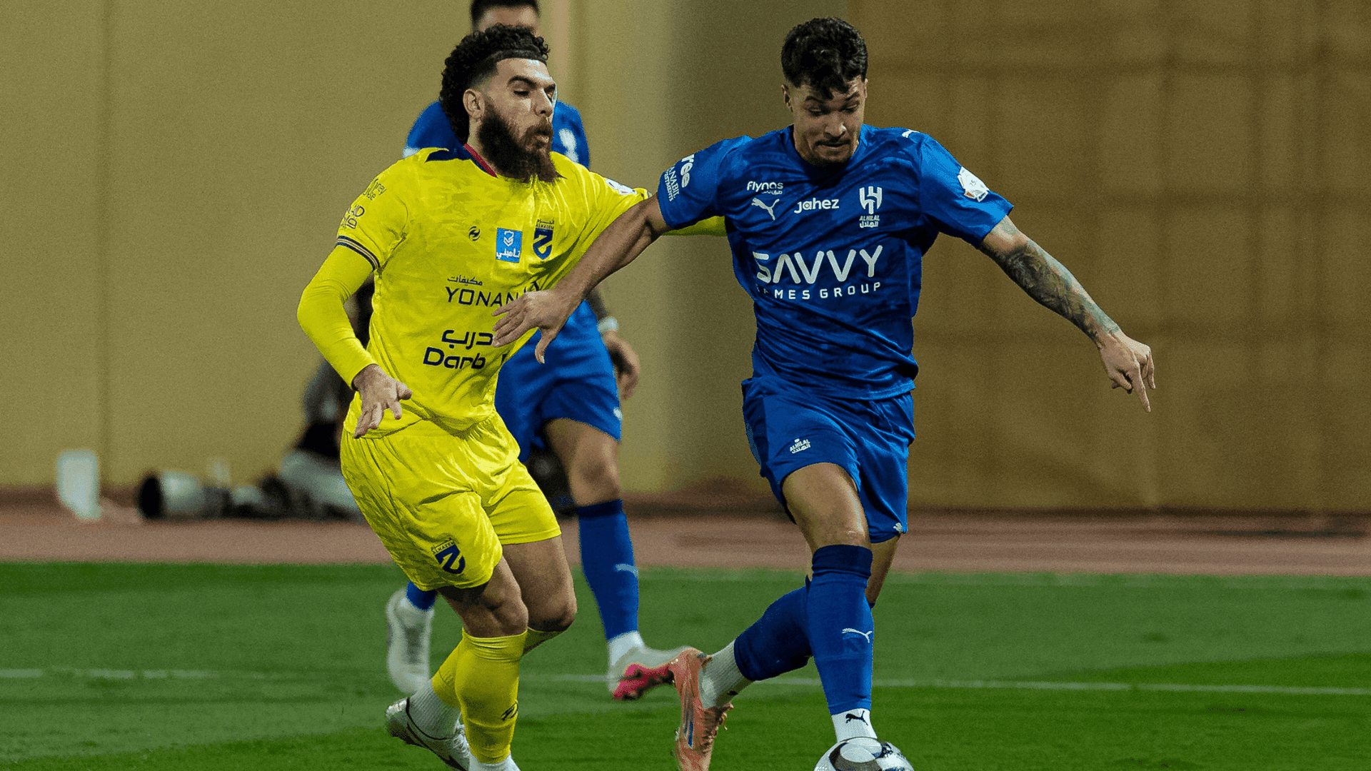 Com gol de Bezema, Al Hilal vence e segue na briga pelo título do Saudita
