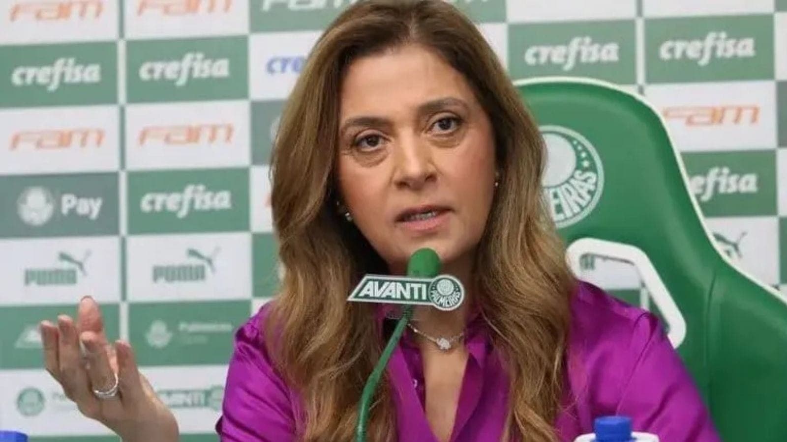 Leila detona Flamengo e ameaça sair da Libra: "Acha que é o Real Madrid"