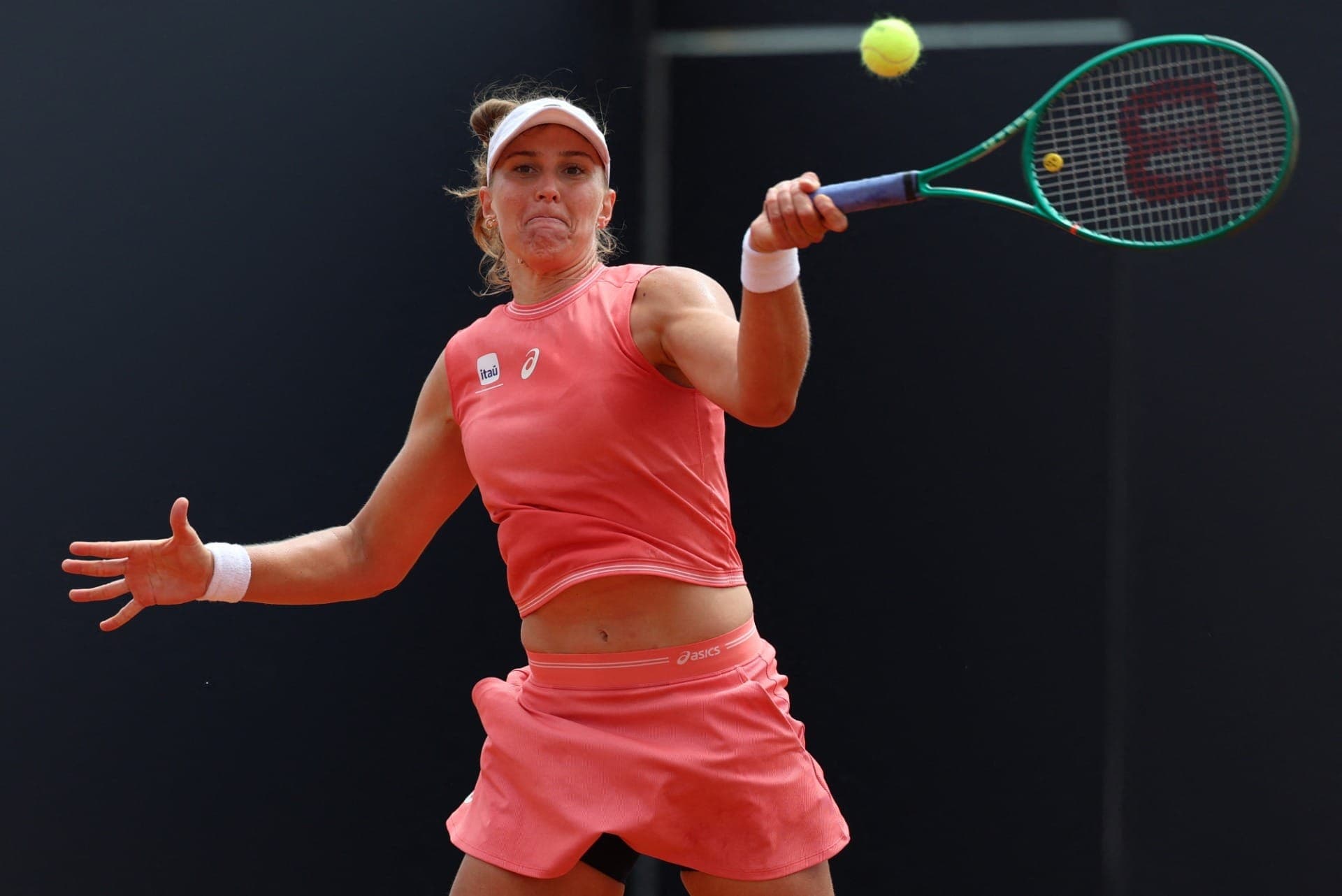 Bia Haddad perde novamente e dá adeus ao Masters de Roma na estreia