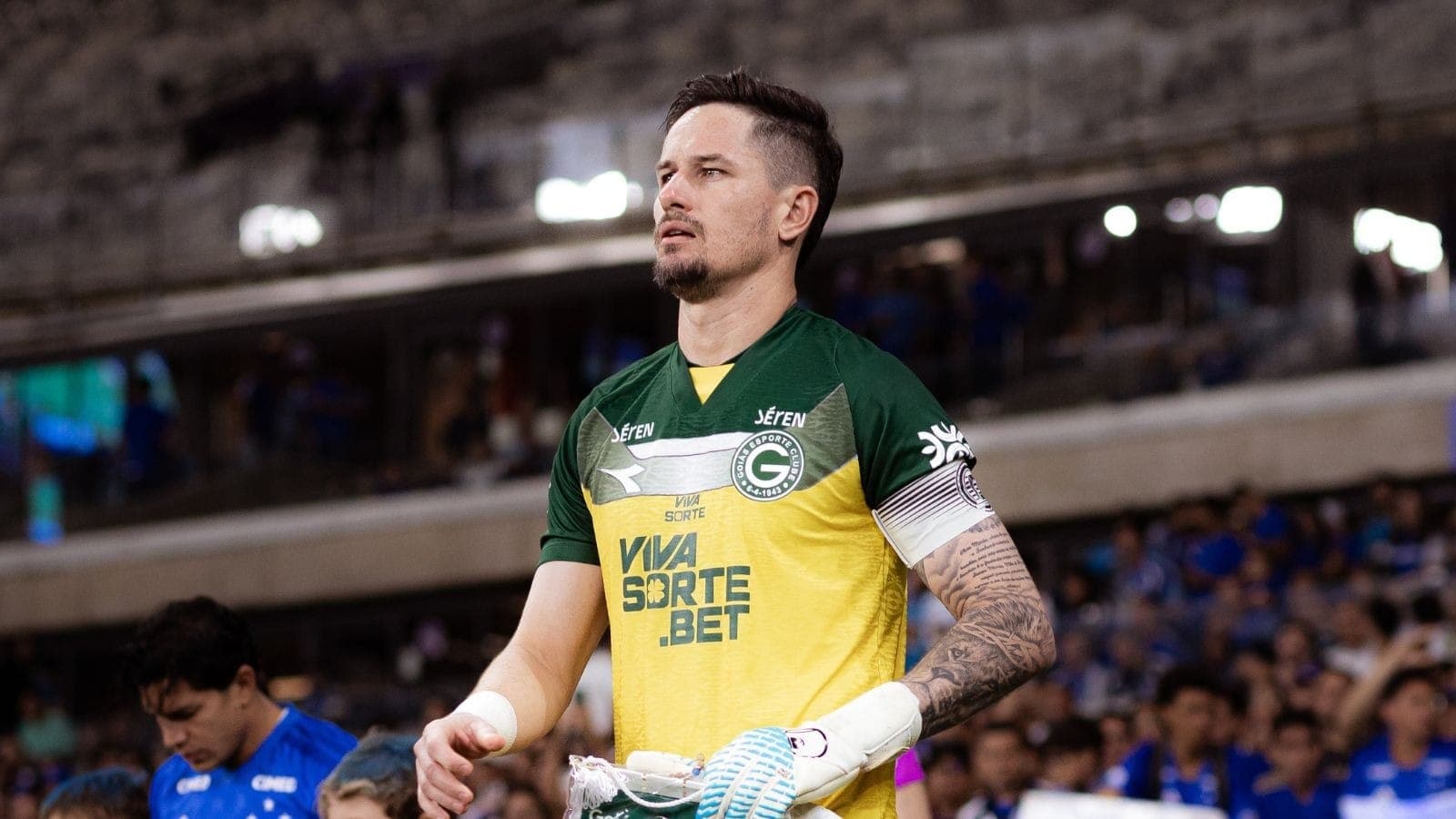Goleiro falha, mas depois faz gol na Série B; veja resultados da rodada