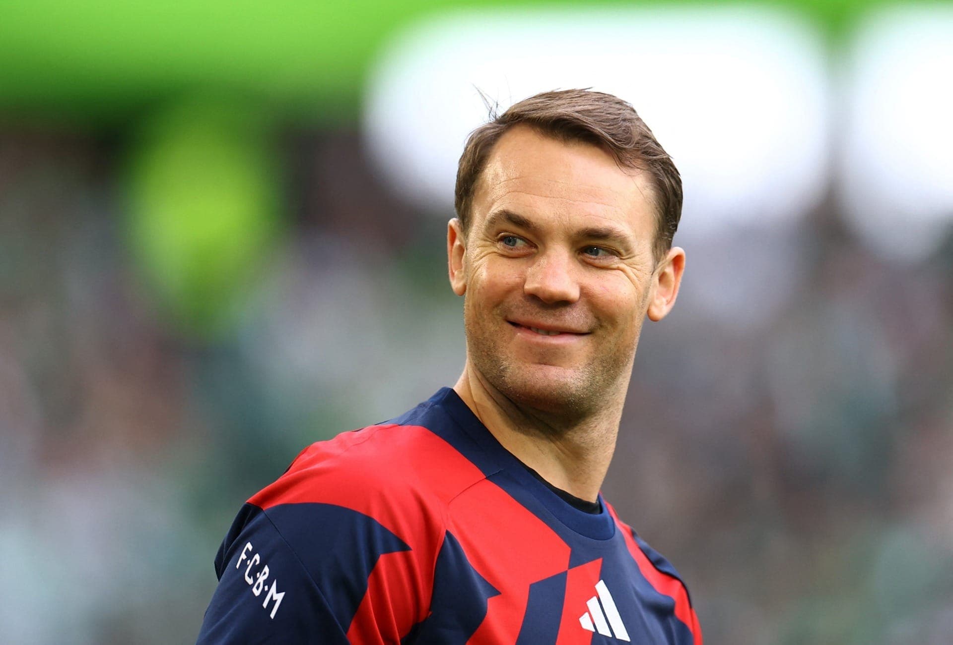 Neuer comete falha e sofre gol mais rápido da história da Bundesliga; veja