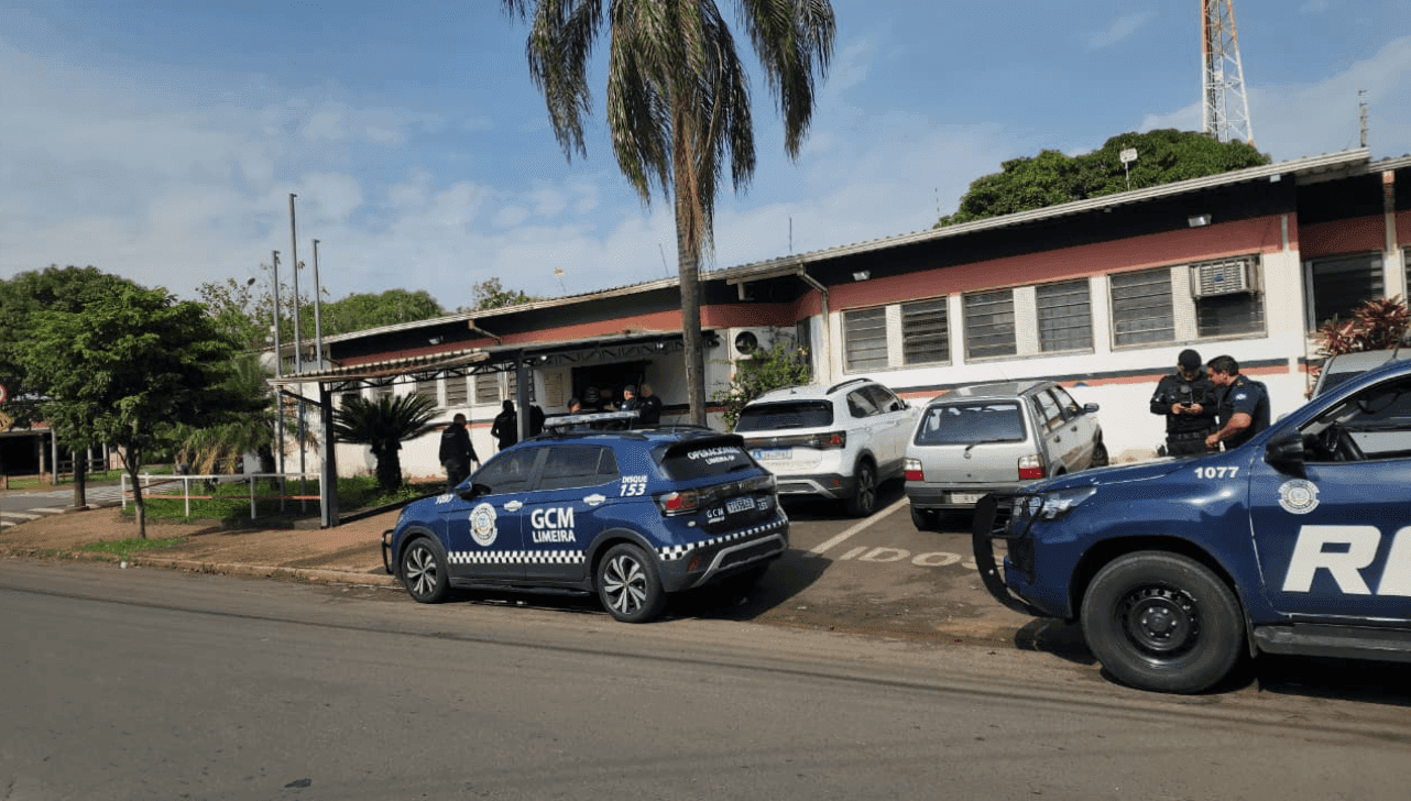 Mulher é presa por racismo contra guarda durante prisão do irmão em Limeira