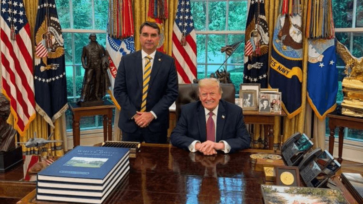 PL espera cartada final de Trump em apoio a campanha de Flávio Bolsonaro
