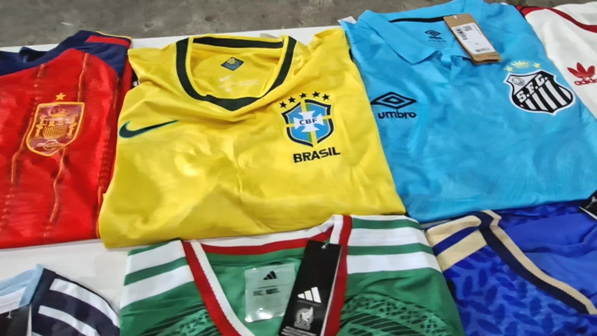 Copa impulsiona pirataria no Brasil, e prejuízo já supera R$ 500 bilhões