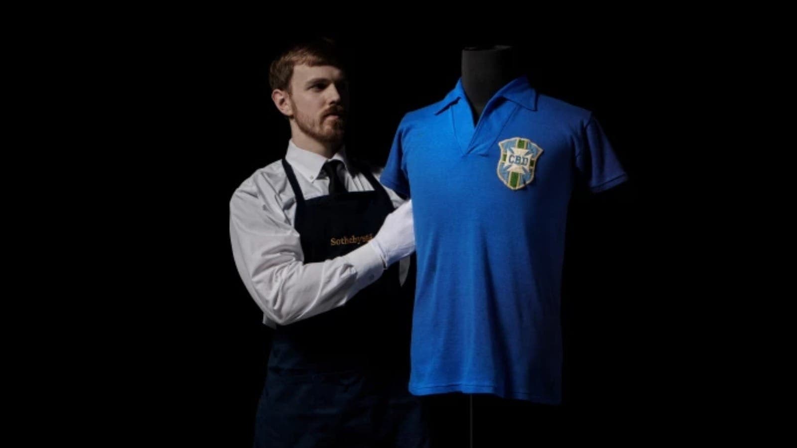 Camisa de Pelé da final de 1958 vai a leilão; valor pode quebrar recorde