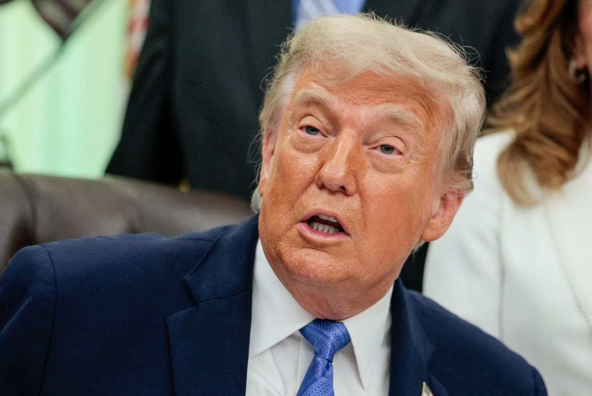 Trump completa 80 anos com espetáculo de lutas do UFC na Casa Branca