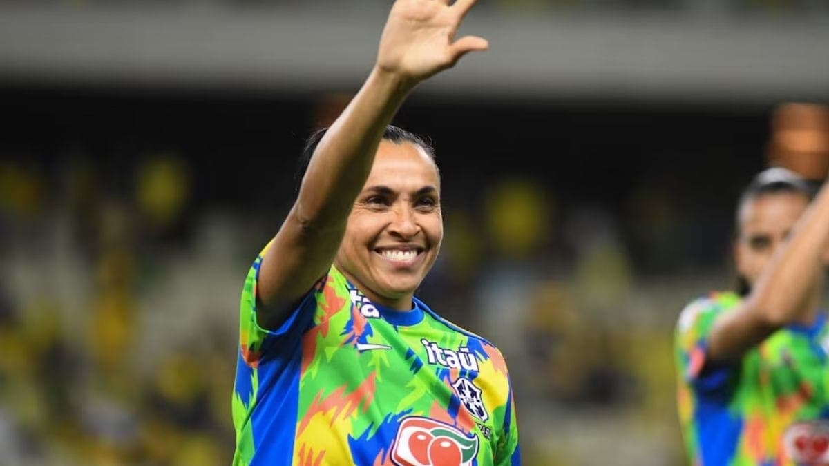 Técnico da Seleção Brasileira revela condição para convocar Marta para Copa